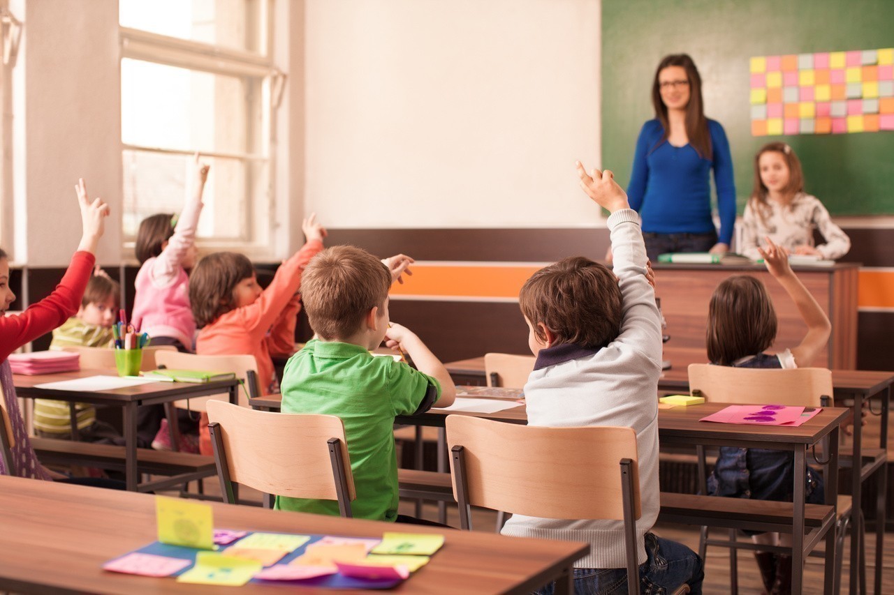 découvrez l'approche pédagogique montessori en garonne, offrant un environnement d'apprentissage stimulant pour les enfants. inscrivez-vous pour explorer nos méthodes uniques qui favorisent l'autonomie, la créativité et le développement personnel de vos enfants.