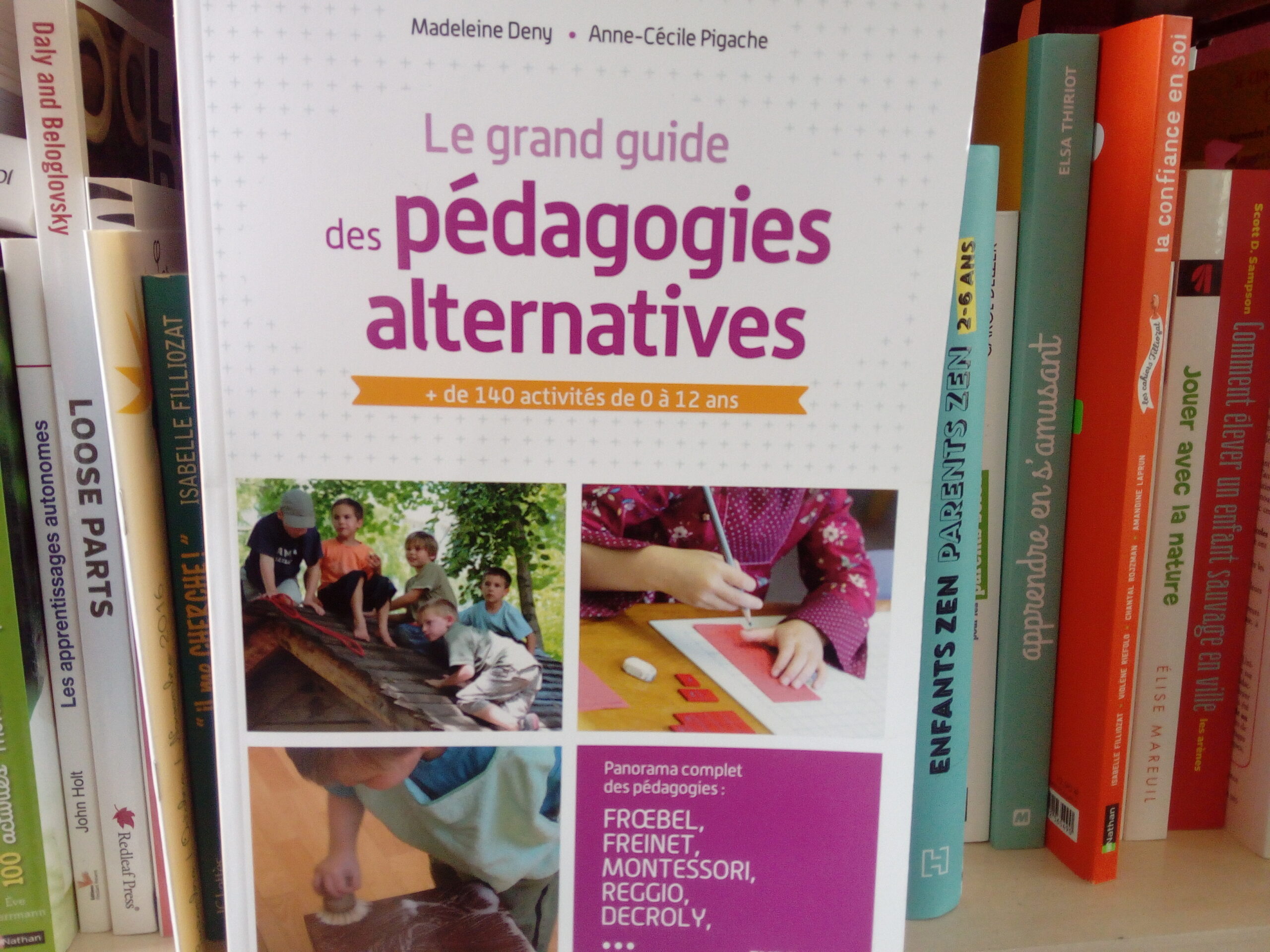 découvrez notre guide complet sur la pédagogie montessori, une approche éducative innovante qui favorise l'autonomie, la créativité et le développement personnel des enfants. apprenez les principes fondamentaux et les techniques pour appliquer cette méthode dans votre environnement d'apprentissage.